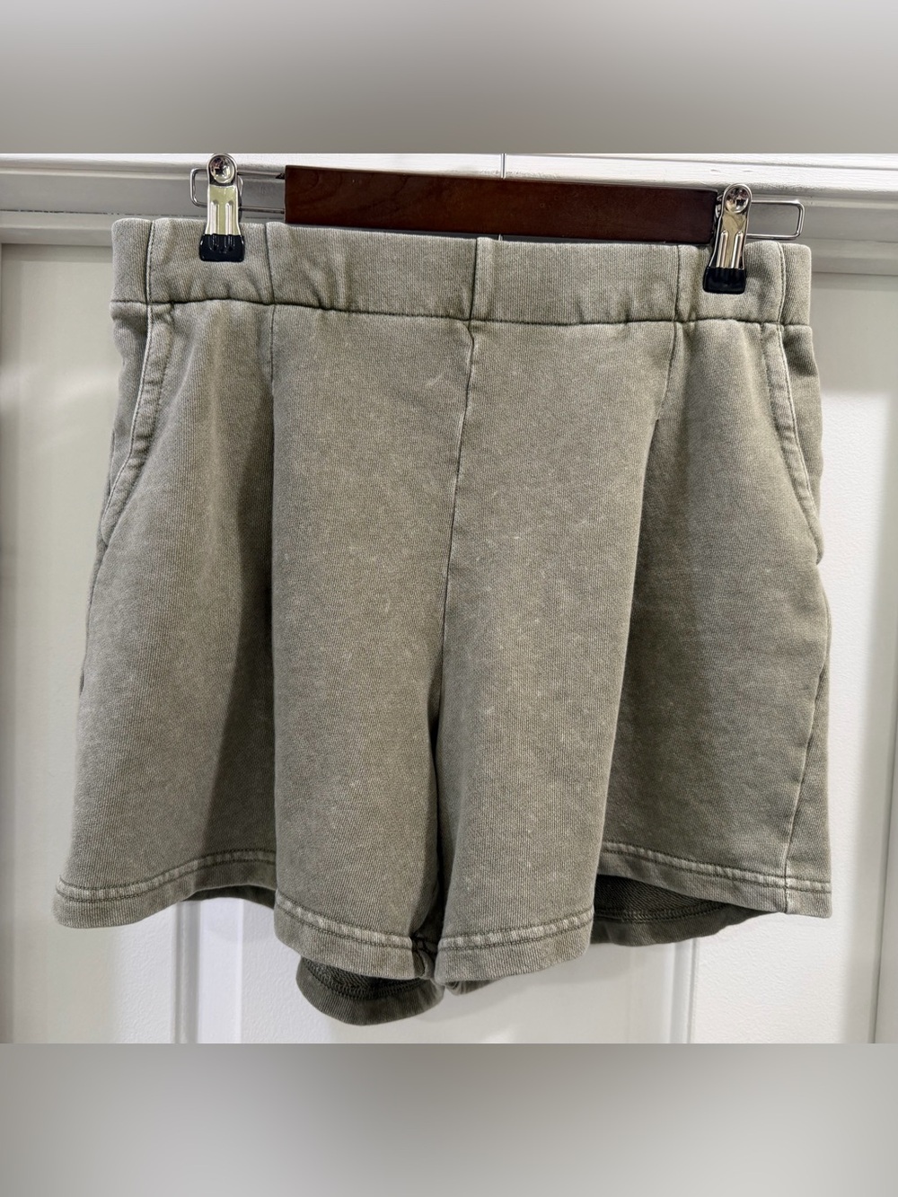 aerie Olive Pull-On Terry Cotton Shorts Size Medium - Picture 2 of 12